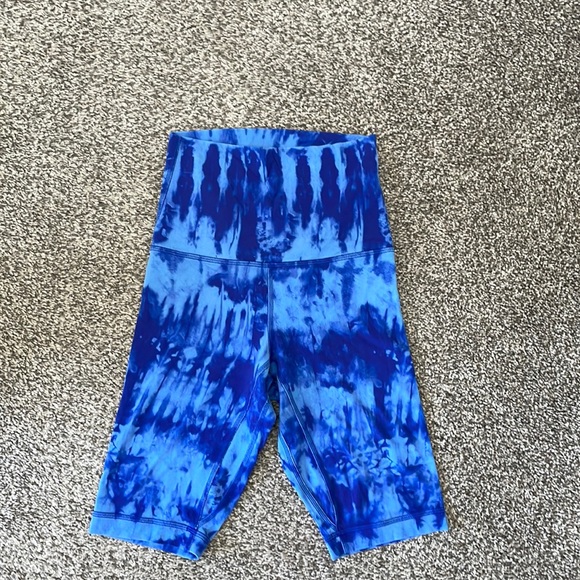 Lululemon align workout shorts - Picture 1 of 2